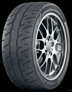 OPONA 225/45R18 V906 BluEarth*Winter 95V XL 3PMSF M+S Yokohama (D,B,B,71dB)